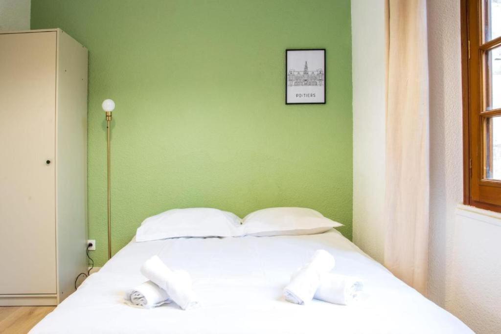 Le Melusine , A 50M De La Gare De Poitiers Apartment Exterior foto